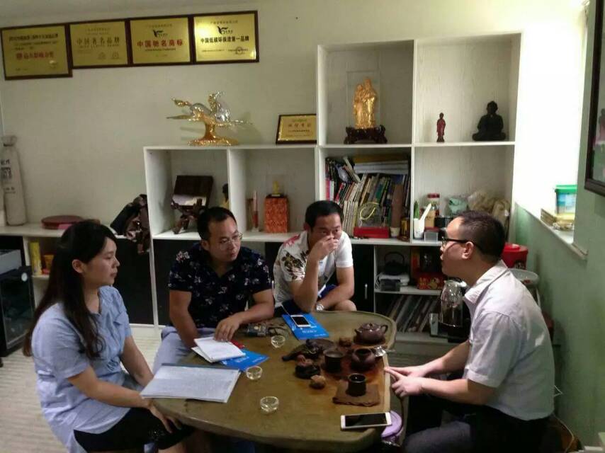 轉型做家裝，從加盟油漆代理開始