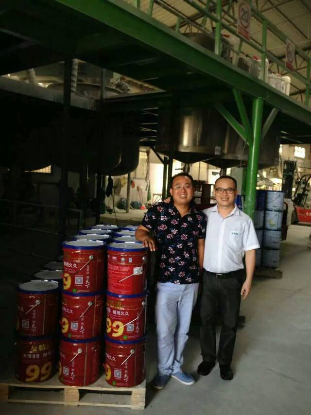 轉型做家裝，從加盟油漆代理開始